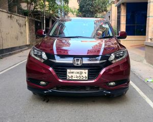 Honda Vezel Z Package Oil Run 2015 for Sale