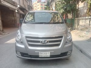 Hyundai H1 ` 2016 for Sale