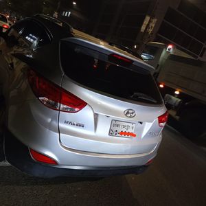 Hyundai Tucson silver 2011 for Sale