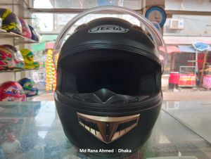 খুবই ভালো একটা হেলমেট। for Sale