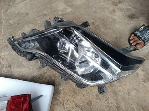 Land Cruiser prado tx 2014 Head Light. for Sale