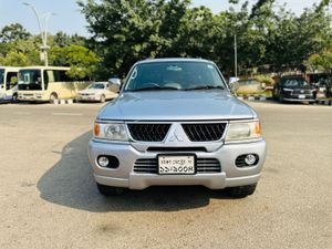 Mitsubishi NATIVA SUNROOF 2006 for Sale