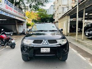 Mitsubishi Pajero 7 seats 2014 for Sale