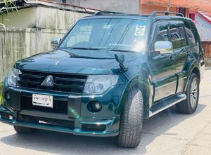 Mitsubishi Pajero . 2006 for Sale