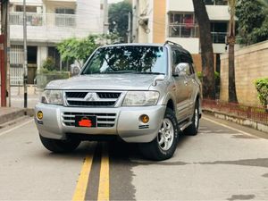 Mitsubishi Pajero v73 2002 for Sale