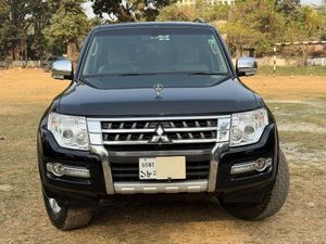 Mitsubishi Pajero V93 7SEAT SUNROOF 2018 for Sale