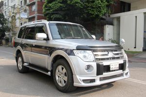 Mitsubishi Pajero V93 Rock Four Sound 2006 for Sale