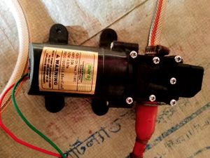 মোটরসাইকেল ধোয়া এবং গাছের স্প্রে করার জন্য পাম্প for Sale