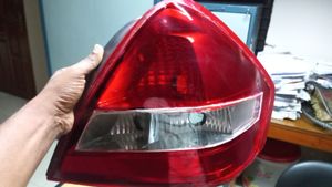 নিশান টিডা এক জোড়া ব্যাক লাইট for Sale