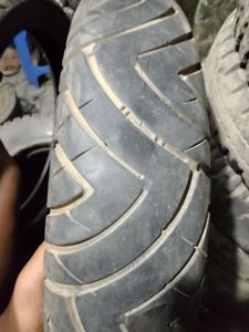 পুরাতন টায়ার বিক্রি করে হবে for Sale