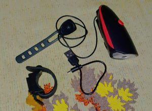 bicycle light with an integrated horn. for Sale