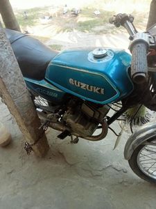 Suzuki . 1988 for Sale