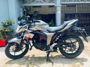 Suzuki Gixxer Monotone ২ বছরের কাগজ করা 2022 for Sale