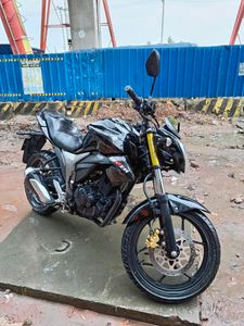 Suzuki Gixxer Monotone ২ বছরের কাগজ করা 2023 for Sale
