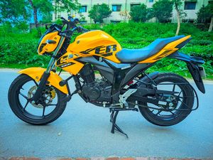 Suzuki Gixxer Monotone Classic নাইস 2025 for Sale