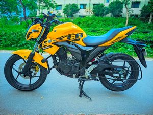 Suzuki Gixxer Monotone ফ্রেশ কন্ডিশন 2025 for Sale