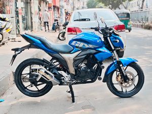Suzuki Gixxer Monotone Super Fresh 2018 for Sale