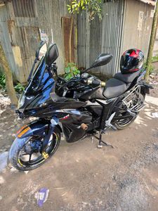 Suzuki Gixxer SF . 2017 for Sale