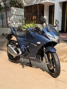 Suzuki Gixxer SF FI ABS 1000 ML V4 2023 for Sale