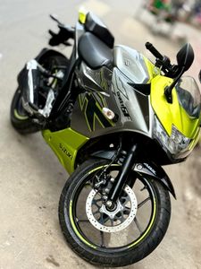 Suzuki Gixxer SF Fi ABS 2026 for Sale Suzuki Gixxer SF Fi ABS 2026 for Sale