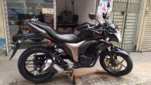 Suzuki Gixxer Showroom papers 2025 for Sale