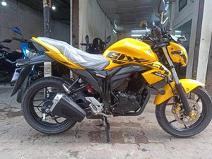 Suzuki Gixxer yellow 2023 model for Sale