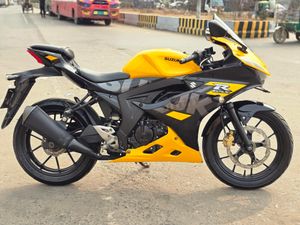 Suzuki GSX R150 ABS Yellow স্মার্ট কার্ড 2022 for Sale