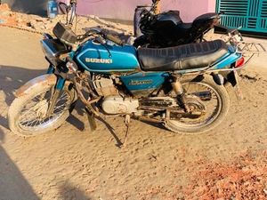 Suzuki Motorbike 1990 for Sale