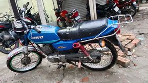 Suzuki নাম্বার করা আছে 2000 for Sale