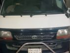 Toyota Hiace . 2003