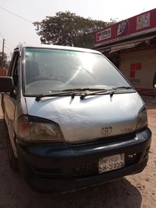 Toyota ` 2003 for Sale