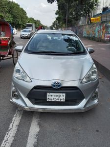 Toyota Aqua Hy-brid 2015 for Sale