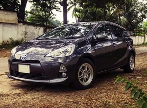 Toyota Aqua S.HYBRID.PUSH 2013 for Sale