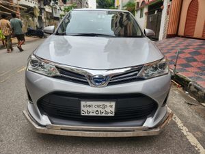 Toyota Axio EX Hybrid 2018 for Sale
