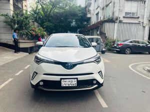 Toyota C-HR G-LED 2017 for Sale
