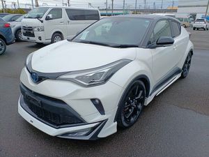 Toyota C-HR G-LED,SHOWROOM STOCK 2021 for Sale