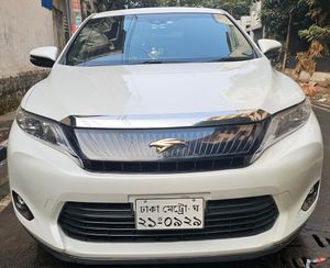 Toyota Harrier Sunroof 2016 for Sale
