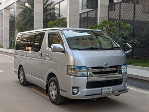 Toyota Hiace ORIGINAL GL 2016 for Sale