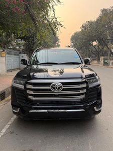 Toyota Lexus Lx 600 land cruiser V8 VX 2011 for Sale