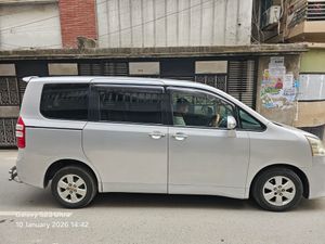 Toyota Noah Car 2010 for Sale