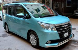 Toyota Noah 2014 for Sale