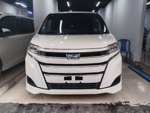 Toyota Noah Hybrid 2 Door power 2021 for Sale