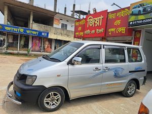 Toyota Noah Kr42 Standard roof 2005 for Sale