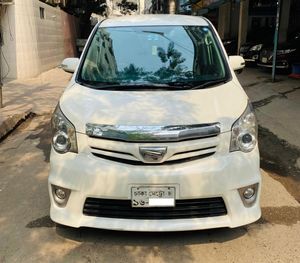 Toyota Noah Si 2011 for Sale