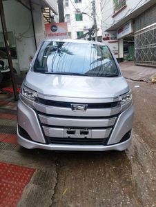 Toyota Noah X NON HYBRID 2021 for Sale