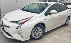 Toyota Prius 2017 S Safety Plus for Sale