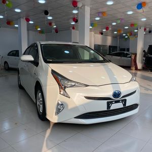 Toyota Prius Auction Grade: 4 2018 for Sale