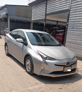 Toyota Prius S 2016 for Sale