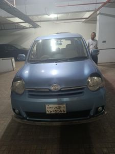 Toyota Sienta 2011 for Sale