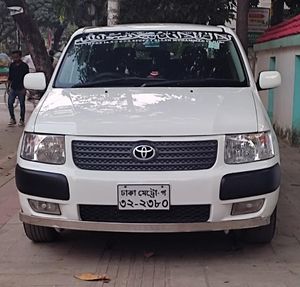 Toyota Succeed . 2011 for Sale